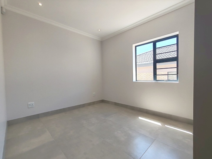 4 Bedroom Property for Sale in Kamma Heights Eastern Cape